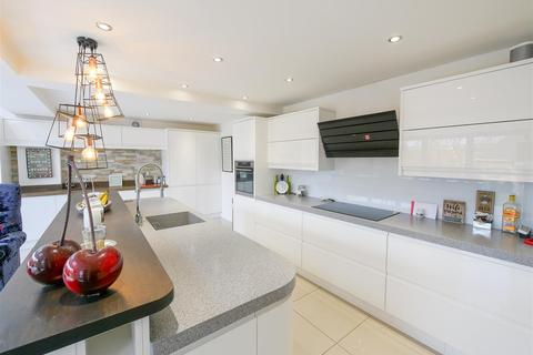 15 Stratton Close, Sunderland, SR2 0YX