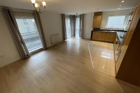 2 bedroom flat to rent - Catalonia Apartment, Metropolitan Station Approach, Watford
