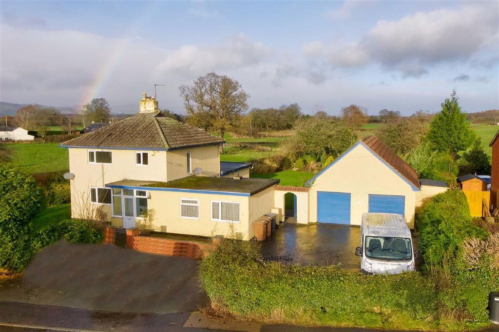 Overton Road, St Martins, SY11 3 bed detached house £425,000