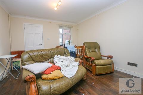 96 Caernarvon Road, Norwich, NR2 3HY
