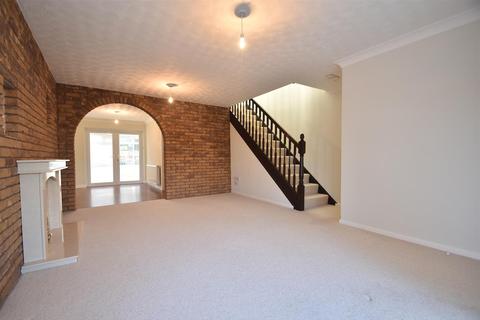 4 bedroom house for sale - 18 Keble Way, Shrewsbury, SY3 6AT