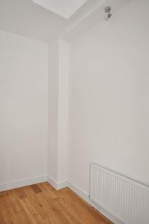 2 bedroom flat to rent, Beehive Place, Brixton SW9
