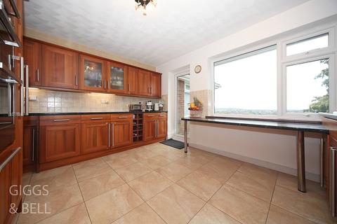 11 Wendover Way, Luton, LU2 7LS