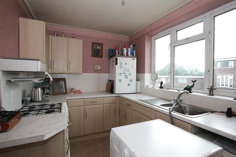 67 The Larches, Luton, LU2 7PX
