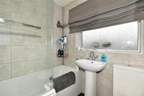14 Downs Road, Yalding, Maidstone, ME18 6JE