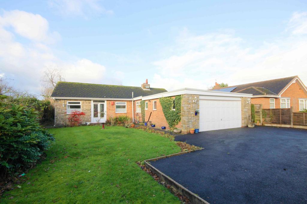 Broadstone Cottage Common Lane, Lach Dennis, CW9 3 bed bungalow £475,000