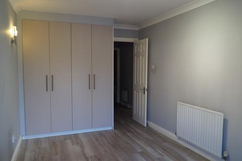 1 bedroom flat to rent, Bargates, Christchurch, BH23