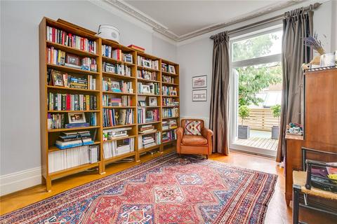 4 bedroom terraced house to rent, Chesilton Road, Fulham, London