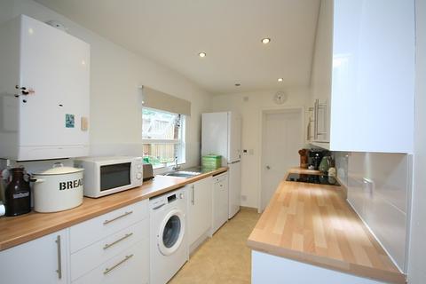 2 bedroom end of terrace house to rent, Duke Street, Windsor, Berkshire, SL4