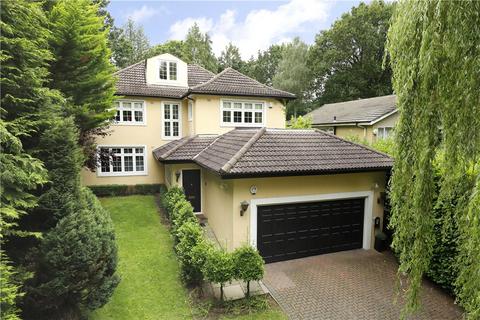 5 bedroom detached house for sale - Henley Drive, Kingston Upon Thames, KT2