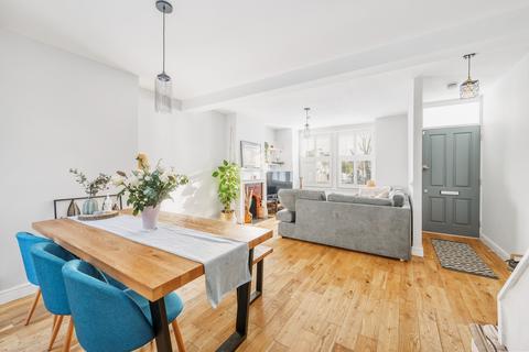 163 Framfield Road, London, W7 1NQ