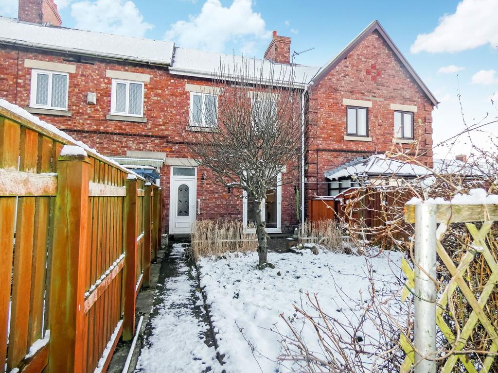 Tynedale Terrace, Stanley, Durham... 3 bed terraced house £575 pcm (£