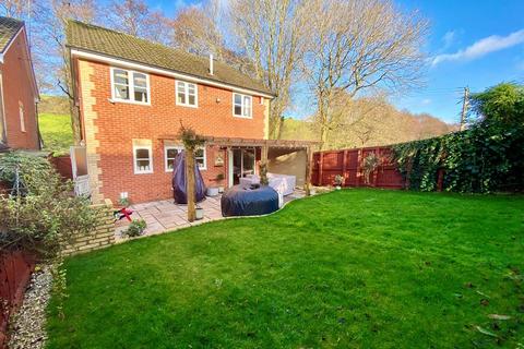 19 Ewelme Close, Dursley, GL11 4NE