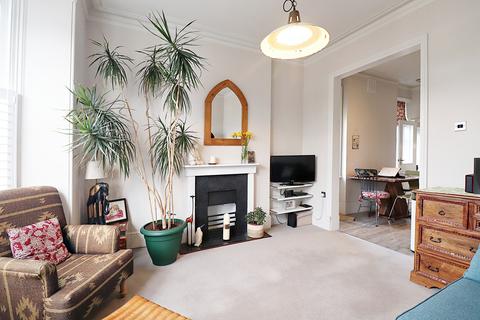 Flat 3, 20 Cambridge Road, Bromley, BR1 4EA