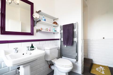Flat 3, 20 Cambridge Road, Bromley, BR1 4EA