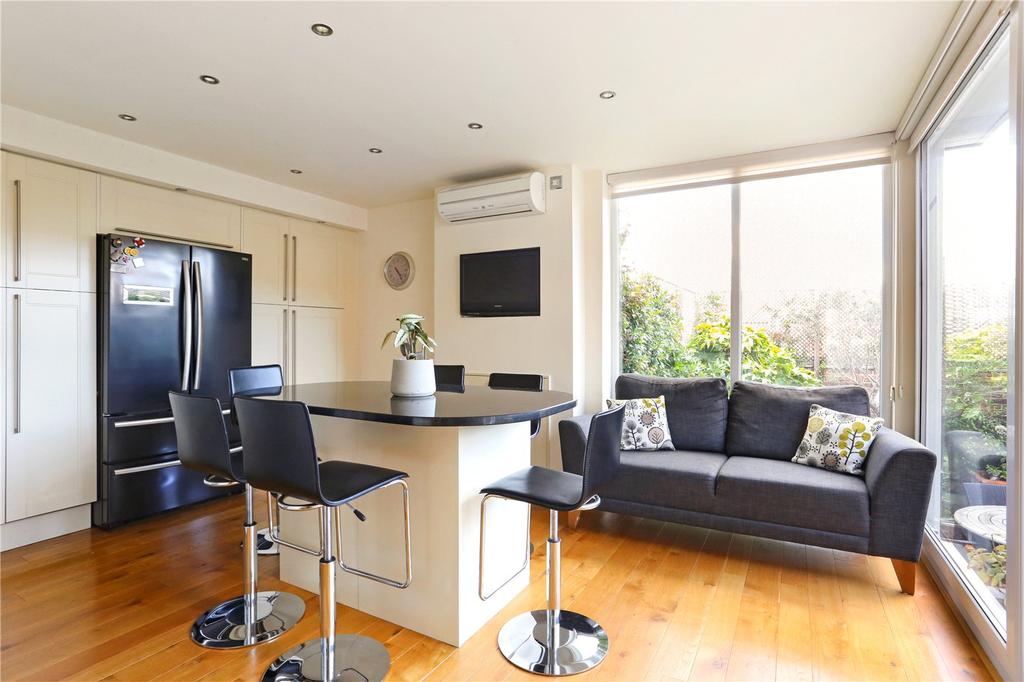 Breakfast Room