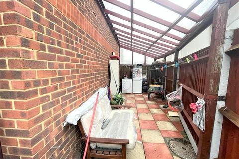 14 Bourton Close, Hayes, UB3 3PU
