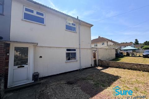 2 bedroom end of terrace house to rent, St. Peters Road, Gloucester, GL4.