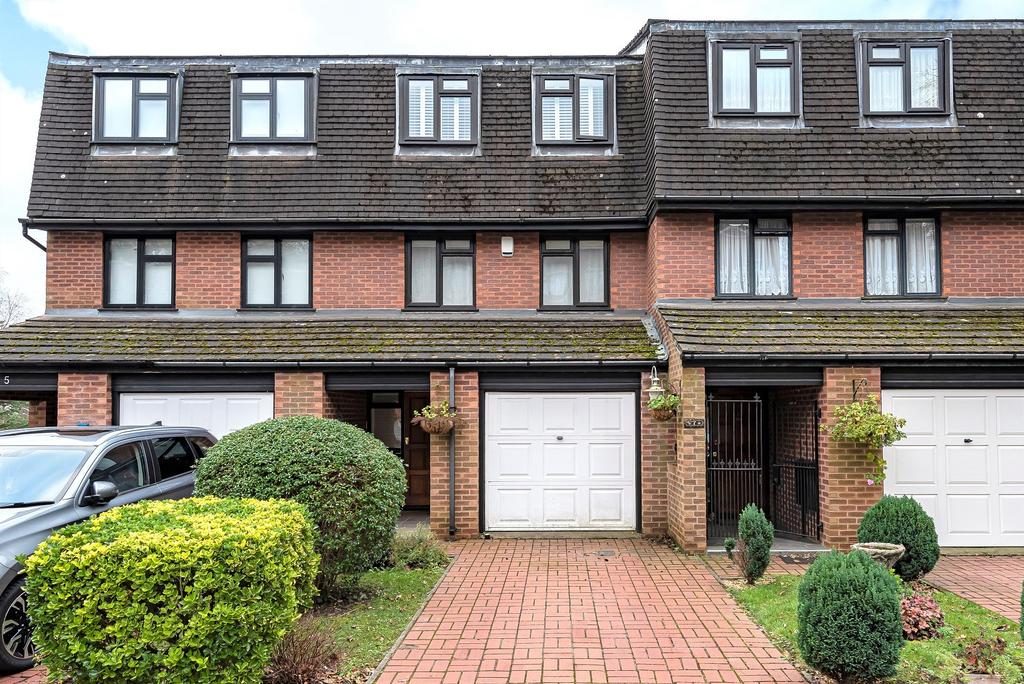 Harrow Fields Gardens, Harrow on the... 4 bed terraced house £775,000