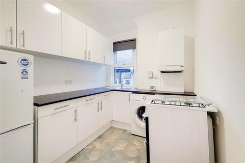 2 bedroom flat to rent, Theatre Street, London