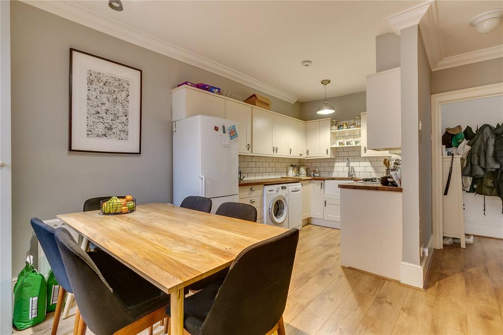 Kitchen/Dining