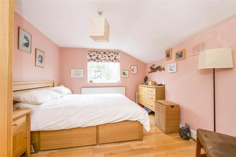 Flat 2, 79 Alexandra Road, London, SW19 7LE