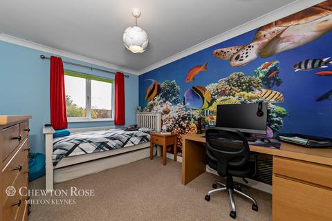 108 Linceslade Grove, Loughton, Milton Keynes, MK5 8BL