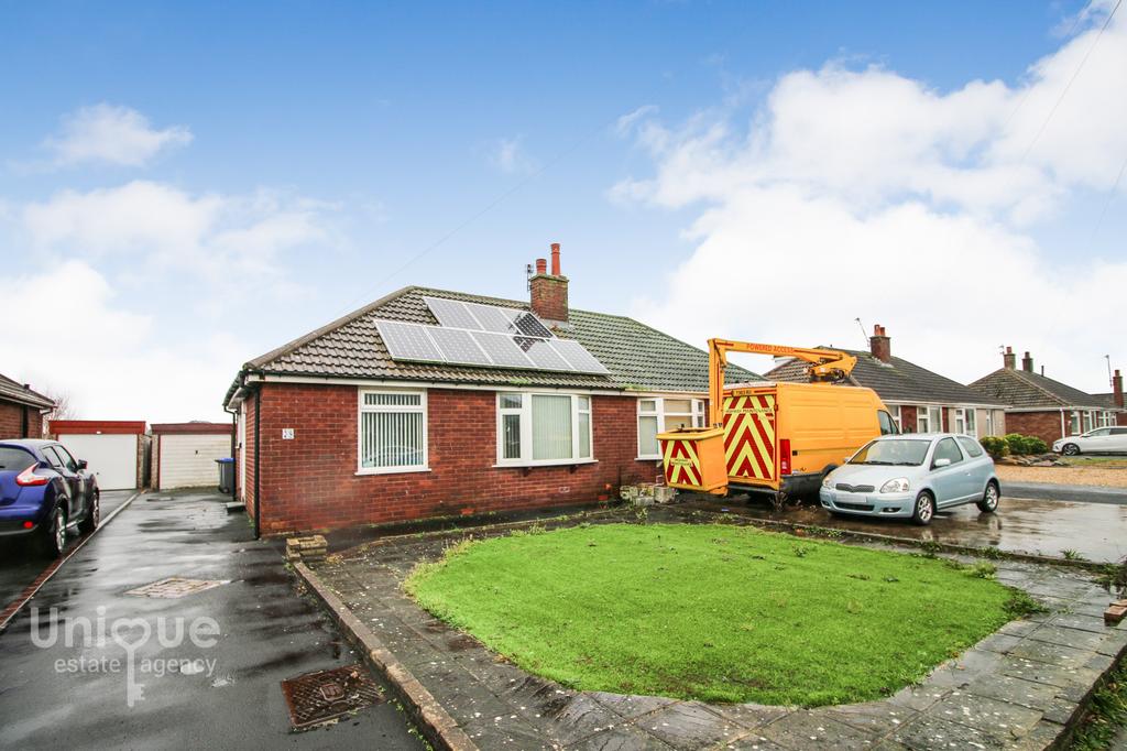 Brookdale Avenue, 2 bed bungalow £160,000