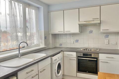 1 bedroom flat to rent, Staines Road West, Ashford, Middlesex, TW15