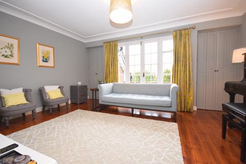2 bedroom flat for sale - Susan Wood Chislehurst BR7