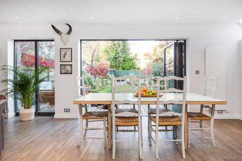 49 Selborne Road, London, N14 7DD