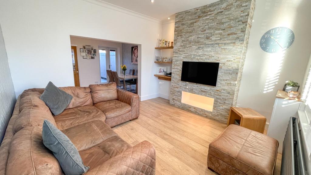 Borron Road, Newtonlewillows, WA12 2 bed terraced house £150,000