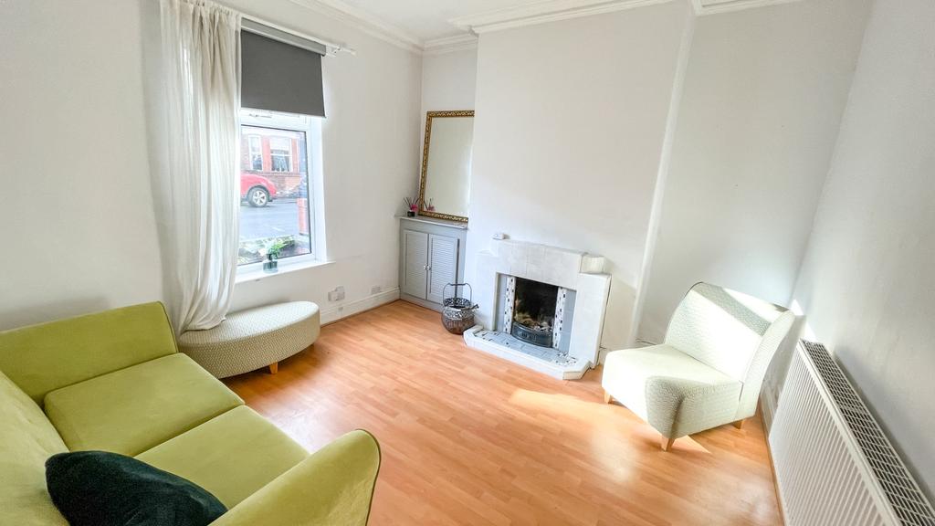 Wargrave Road, NewtonLeWillows, Merseyside, WA12 2 bed terraced house