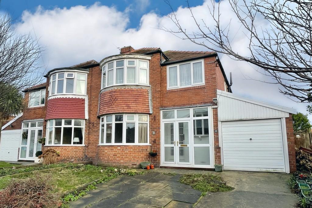 Farndale Avenue, South Bents 3 bed semidetached house £275,000