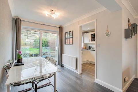 129 Avonmead, Greenmeadow, Swindon, SN25 3PS
