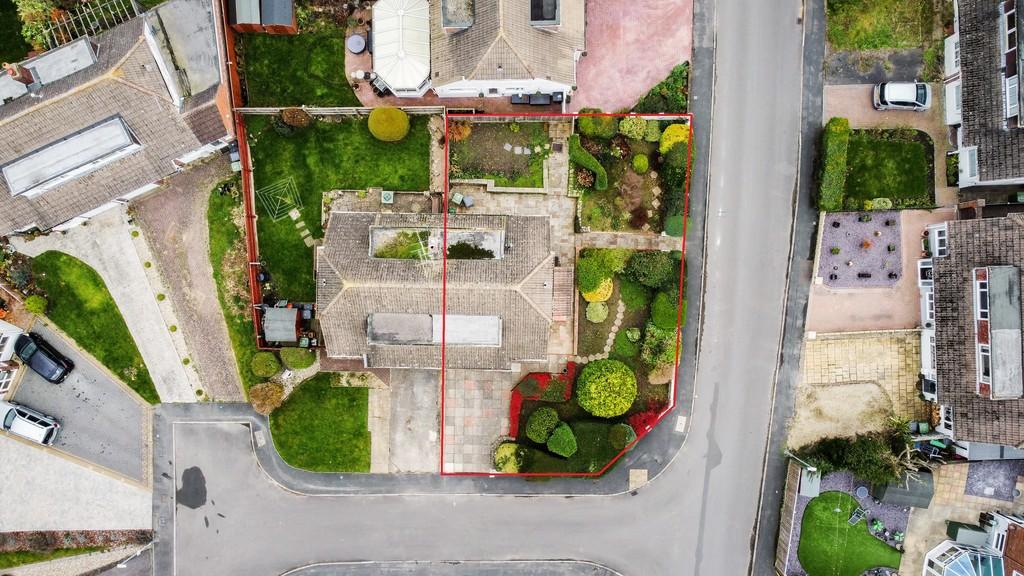 Colebrook Road, Swindon 3 bed semidetached house £230,000