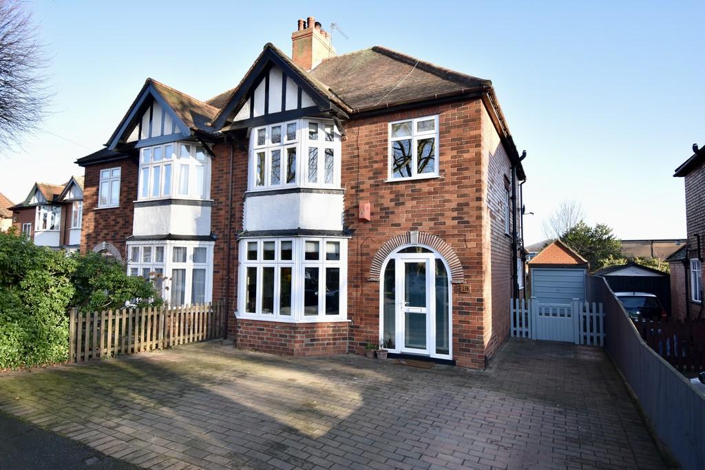 Egerton Road, Lincoln 3 bed semidetached house £325,000