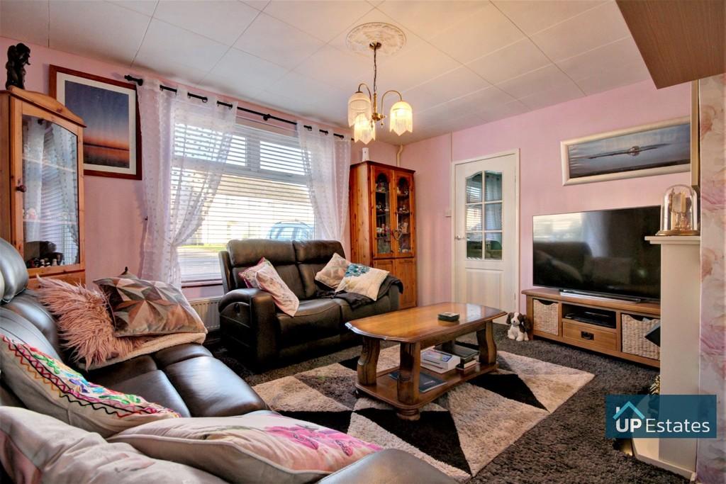 Macaulay Road, Coventry 3 bed semidetached house £260,000