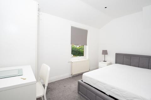 4 bedroom end of terrace house for sale - Dunmow Road, Bishop's Stortford