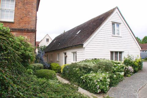 2 bedroom cottage to rent, The Grange, Stevenage