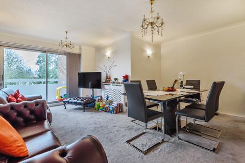 2 bedroom apartment for sale - Coniston Court Stonegrove, Edgware