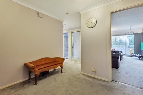 2 bedroom apartment for sale - Coniston Court Stonegrove, Edgware