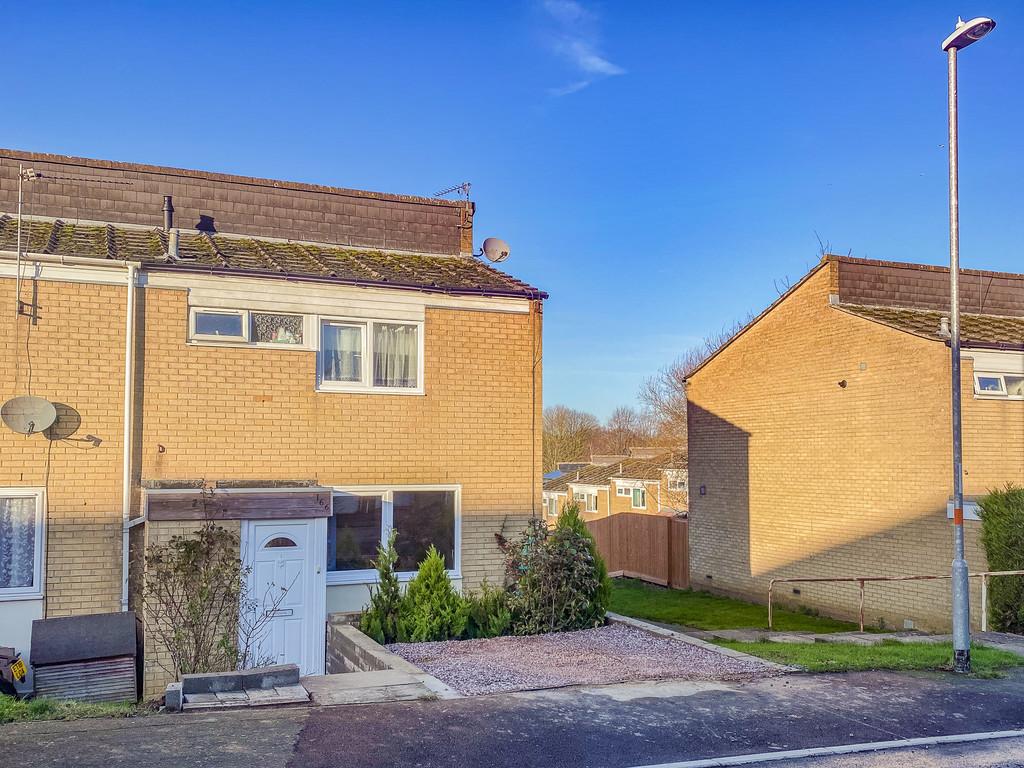 The Medway, Daventry, NN11 4QY 2 bed end of terrace house £180,000