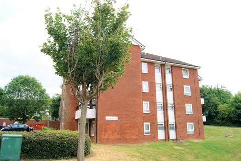 Studio to rent - Wykeham House, Millers Dale Close, Brownsover