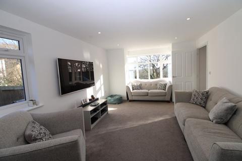 75 Centenary Way, Threemilestone, Truro, TR3 6FH