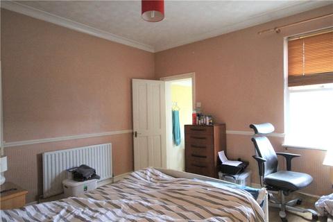 3 bedroom end of terrace house to rent - Walnut Tree Close, Guildford, Surrey, UK, GU1