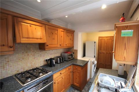 3 bedroom end of terrace house to rent, Walnut Tree Close, Guildford, Surrey, UK, GU1