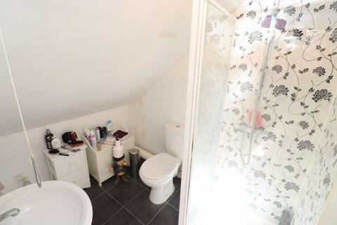 44 Beach Way, Jaywick, Clacton-on-sea, CO15 2HJ