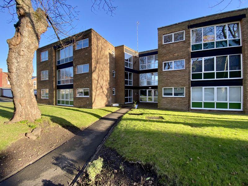 Etal Court, North Shields 2 bed flat £120,000