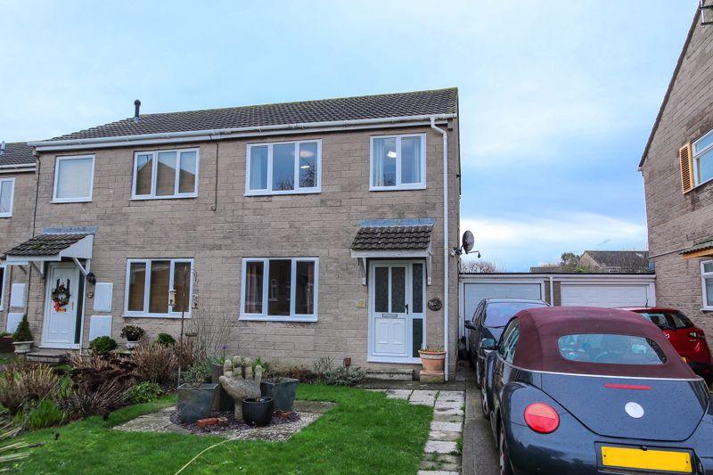 Bryant Gardens, Clevedon 3 bed end of terrace house £310,000